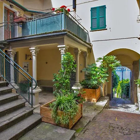 Di Apartment *